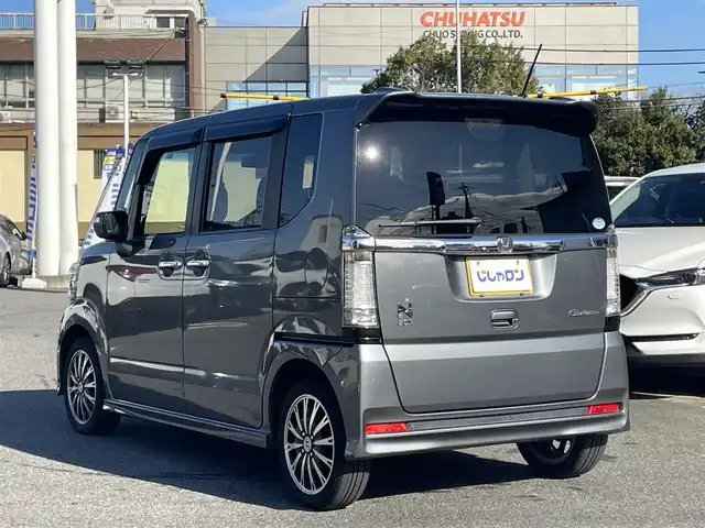 ホンダ Ｎ ＢＯＸ カスタム G ターボパッケージ 愛知県 2013(平25)年 8万km ポリッシュドメタルメタリック 【(株)IDOMが運営する【じしゃロン名古屋鳴海店】の自社ローン対象車両になります。こちらは現金ご利用時の価格です。自社ローンご希望の方は別途その旨お申付け下さい。】/ワンオーナー/社外ナビ/（ＦＭ／ＡＭ／ＣＤ／ＤＶＤ／フルセグＴＶ）/バックカメラ/禁煙車/両側パワースライドドア/クルーズコントロール/パドルシフト/盗難防止装置/ベンチシート/純正フロアマット/AUTOライト/フォグランプ/横滑り防止装置/プッシュスタート/12V180W/ドアバイザー