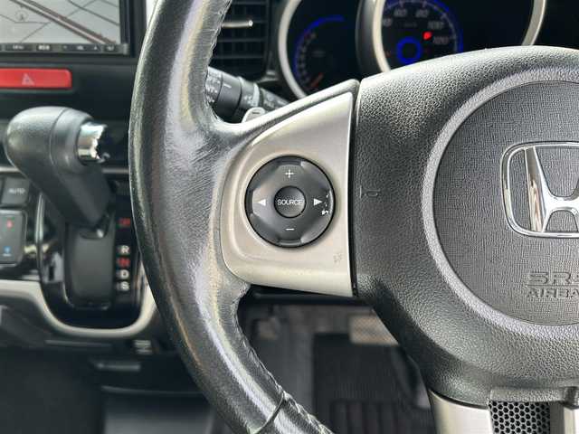 ホンダ Ｎ ＢＯＸ カスタム G ターボパッケージ 愛知県 2013(平25)年 8万km ポリッシュドメタルメタリック 【(株)IDOMが運営する【じしゃロン名古屋鳴海店】の自社ローン対象車両になります。こちらは現金ご利用時の価格です。自社ローンご希望の方は別途その旨お申付け下さい。】/ワンオーナー/社外ナビ/（ＦＭ／ＡＭ／ＣＤ／ＤＶＤ／フルセグＴＶ）/バックカメラ/禁煙車/両側パワースライドドア/クルーズコントロール/パドルシフト/盗難防止装置/ベンチシート/純正フロアマット/AUTOライト/フォグランプ/横滑り防止装置/プッシュスタート/12V180W/ドアバイザー