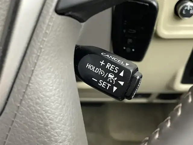 トヨタ ランドクルーザー プラド TX Lパッケージ マットブラED 埼玉県 2022(令4)年 2.2万km ホワイトパールクリスタルシャイン サンルーフ　純正ディスプレイオーディオ　バックカメラ　ベージュレザー　ビルトインＥＴＣ　前後ドライブレコーダー　セーフティセンス　レーダークルーズ　ＨＤＭＩ　シートヒーター　ベンチレーション　ＬＥＤ