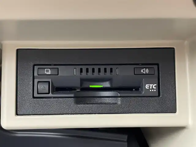 トヨタ ランドクルーザー プラド TX Lパッケージ マットブラED 埼玉県 2022(令4)年 2.2万km ホワイトパールクリスタルシャイン サンルーフ　純正ディスプレイオーディオ　バックカメラ　ベージュレザー　ビルトインＥＴＣ　前後ドライブレコーダー　セーフティセンス　レーダークルーズ　ＨＤＭＩ　シートヒーター　ベンチレーション　ＬＥＤ