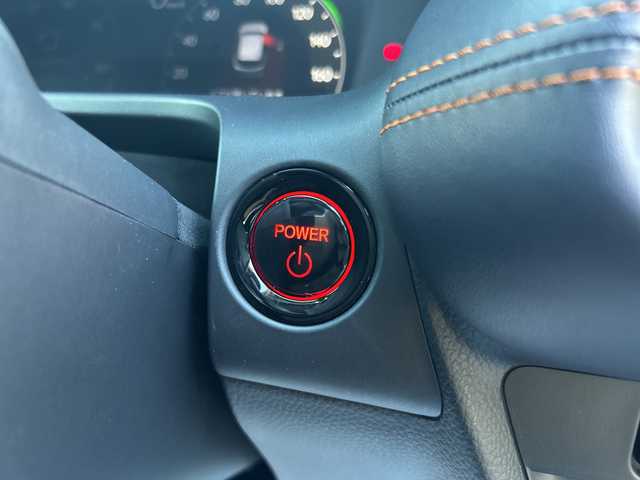 ホンダ ＺＲ－Ｖ ハイブリッド e:HEV Z 東京都 2024(令6)年 0.7万km クリスタルブラックパール ワンオーナー/Honda SENSING/・衝突軽減ブレーキ/・先行車発進お知らせ機能/・歩行者事故低減ステアリング/・路外逸脱抑制機能/・標識認識機能/・渋滞追従機能付アダプティブクルーズコントロール/・車線維持支援システム/・トラフィックジャムアシスト/・ブラインドスポットインフォメーション/・誤発進抑制機能/・後方誤発進抑制機能/・近距離衝突軽減ブレーキ/・パーキングセンサーシステム/・後退出庫サポート（タイプ別設定）/・オートハイビーム/・アダプティブドライビングビーム（タイプ別設定）/レーンアシスト/マルチビューカメラシステム/バックカメラ/Honda CONNECTディスプレー/・Bluetooth/TV/USB/Apple CarPlay/Android Auto/BOSEプレミアムサウンドシステム/盗難防止装置/衝突被害軽減システム/横滑り防止装置/ダウンヒルアシストコントロール/コーナーセンサー/純正18インチアルミホイール/電動リアゲート/パワーシート/シートヒーター/ワイヤレス充電器/ETC/取扱説明書/保証書/スペアキー1本