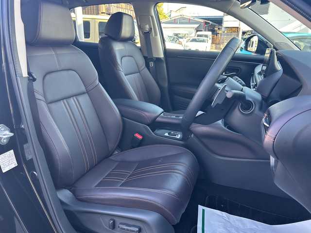 ホンダ ＺＲ－Ｖ ハイブリッド e:HEV Z 東京都 2024(令6)年 0.7万km クリスタルブラックパール ワンオーナー/Honda SENSING/・衝突軽減ブレーキ/・先行車発進お知らせ機能/・歩行者事故低減ステアリング/・路外逸脱抑制機能/・標識認識機能/・渋滞追従機能付アダプティブクルーズコントロール/・車線維持支援システム/・トラフィックジャムアシスト/・ブラインドスポットインフォメーション/・誤発進抑制機能/・後方誤発進抑制機能/・近距離衝突軽減ブレーキ/・パーキングセンサーシステム/・後退出庫サポート（タイプ別設定）/・オートハイビーム/・アダプティブドライビングビーム（タイプ別設定）/レーンアシスト/マルチビューカメラシステム/バックカメラ/Honda CONNECTディスプレー/・Bluetooth/TV/USB/Apple CarPlay/Android Auto/BOSEプレミアムサウンドシステム/盗難防止装置/衝突被害軽減システム/横滑り防止装置/ダウンヒルアシストコントロール/コーナーセンサー/純正18インチアルミホイール/電動リアゲート/パワーシート/シートヒーター/ワイヤレス充電器/ETC/取扱説明書/保証書/スペアキー1本