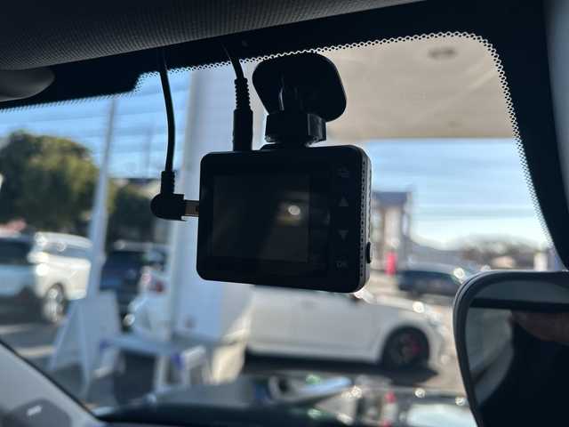 ホンダ ＺＲ－Ｖ ハイブリッド e:HEV Z 東京都 2024(令6)年 0.7万km クリスタルブラックパール ワンオーナー/Honda SENSING/・衝突軽減ブレーキ/・先行車発進お知らせ機能/・歩行者事故低減ステアリング/・路外逸脱抑制機能/・標識認識機能/・渋滞追従機能付アダプティブクルーズコントロール/・車線維持支援システム/・トラフィックジャムアシスト/・ブラインドスポットインフォメーション/・誤発進抑制機能/・後方誤発進抑制機能/・近距離衝突軽減ブレーキ/・パーキングセンサーシステム/・後退出庫サポート（タイプ別設定）/・オートハイビーム/・アダプティブドライビングビーム（タイプ別設定）/レーンアシスト/マルチビューカメラシステム/バックカメラ/Honda CONNECTディスプレー/・Bluetooth/TV/USB/Apple CarPlay/Android Auto/BOSEプレミアムサウンドシステム/盗難防止装置/衝突被害軽減システム/横滑り防止装置/ダウンヒルアシストコントロール/コーナーセンサー/純正18インチアルミホイール/電動リアゲート/パワーシート/シートヒーター/ワイヤレス充電器/ETC/取扱説明書/保証書/スペアキー1本