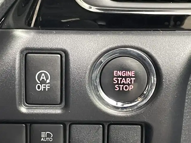 トヨタ ヴォクシー ZS 煌Ⅱ 埼玉県 2019(令1)年 4.7万km ブラッキッシュアゲハガラスフレーク ＴＲＤエアロ　純正ナビ　バックカメラ　ビルトインＥＴＣ２．０　クルーズコントロール　セーフティセンス　両側パワースライドドア　純正アルミホイール　スマートキー　オートハイビーム　ＬＥＤヘッドライト