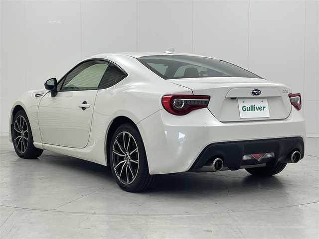 スバル ＢＲＺ S 茨城県 2019(平31)年 5.2万km クリスタルホワイトP ７インチＫＥＮＷＯＯＤ製純正メモリーナビ/フルセグＴＶ/ＥＴＣ/前方ドライブレコーダー/クルーズコントロール/ＡＢＳ/盗難防止装置/オートライト/ＬＥＤヘッドライト/６速ＭＴ/社外シフトノブ