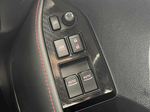 スバル ＢＲＺ S 茨城県 2019(平31)年 5.2万km クリスタルホワイトP ７インチＫＥＮＷＯＯＤ製純正メモリーナビ/フルセグＴＶ/ＥＴＣ/前方ドライブレコーダー/クルーズコントロール/ＡＢＳ/盗難防止装置/オートライト/ＬＥＤヘッドライト/６速ＭＴ/社外シフトノブ