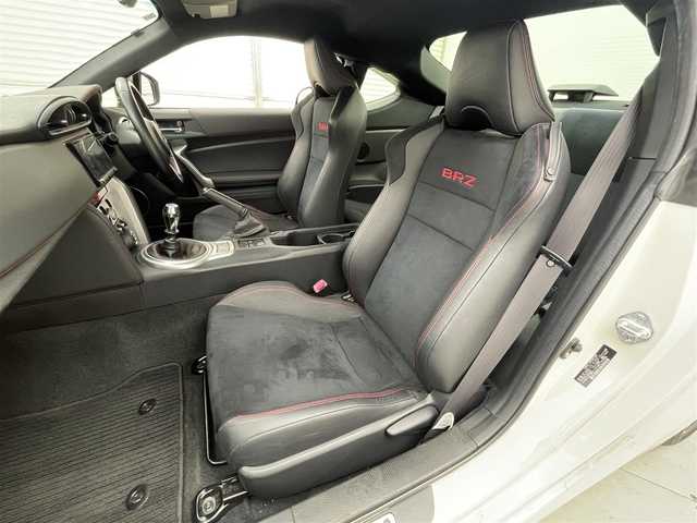 スバル ＢＲＺ S 茨城県 2019(平31)年 5.2万km クリスタルホワイトP ７インチＫＥＮＷＯＯＤ製純正メモリーナビ/フルセグＴＶ/ＥＴＣ/前方ドライブレコーダー/クルーズコントロール/ＡＢＳ/盗難防止装置/オートライト/ＬＥＤヘッドライト/６速ＭＴ/社外シフトノブ