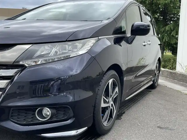 ホンダ オデッセイ アブソルート 福島県 2015(平27)年 12.1万km プレミアムヴィーナスブラックP (株)IDOMが運営する【じしゃロン福島店】の自社ローン専用車両になります。こちらは現金またはオートローンご利用時の価格です。自社ローンご希望の方は別途その旨お申付け下さい/純正ナビ/フルセグテレビ/バックカメラ/ホンダセンシング/レーダークルーズコントロール/レーンキープアシスタント/純正１１インチフリップダウンモニター/ビルトインＥＴＣ/革巻ステアリング/パドルシフト/両側パワースライドドア