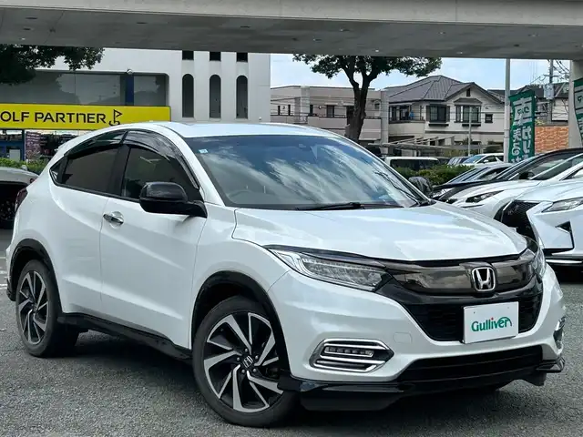 ホンダ ヴェゼル RS ホンダセンシング 熊本県 2020(令2)年 5.6万km プラチナホワイトパール ワンオーナー/ホンダセンシング/純正ナビ/（CD・DVD・フルセグTV・BTオーディオ・SD）/バックカメラ/ビルトインETC/純正18インチAW/レーダークルーズ/パドルシフト/ハーフレザーシート/前席シートヒーター/LEDヘッドライト/オートライト/LEDフォグライト/横滑り防止装置/ウィンカーミラー/純正フロアマット/純正ドアバイザー/新車保証書/取扱説明書/スマートスペアキー×1本