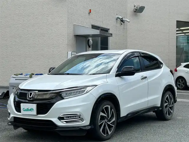 ホンダ ヴェゼル RS ホンダセンシング 熊本県 2020(令2)年 5.6万km プラチナホワイトパール ワンオーナー/ホンダセンシング/純正ナビ/（CD・DVD・フルセグTV・BTオーディオ・SD）/バックカメラ/ビルトインETC/純正18インチAW/レーダークルーズ/パドルシフト/ハーフレザーシート/前席シートヒーター/LEDヘッドライト/オートライト/LEDフォグライト/横滑り防止装置/ウィンカーミラー/純正フロアマット/純正ドアバイザー/新車保証書/取扱説明書/スマートスペアキー×1本