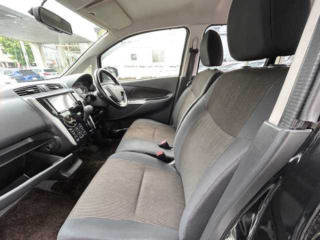 日産 デイズ ハイウェイスターX 宮城県 2013(平25)年 8.7万km ブラック バックカメラ/ワンセグテレビ/メモリナビ/冬タイヤ社外アルミ14インチ/純正フロアマット/アイドリングストップ/プッシュスタート/取扱説明書