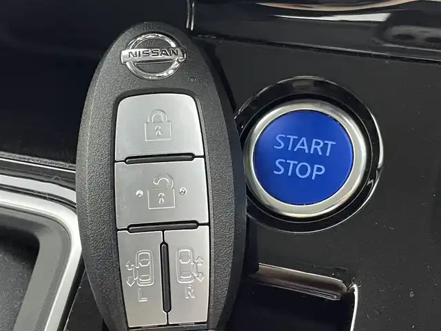 日産 セレナ e－パワー ハイウェイスター V 群馬県 2020(令2)年 5.5万km ブリリアントホワイトパール 雹害　純正１０インチナビ　プロパイロット　ブラインドスポットモニター　レーンキープアシスト　エマージェンシーブレーキ　アラウンドビューモニター　デジタルインナーミラー　ステアリングヒーター　ＥＴＣ