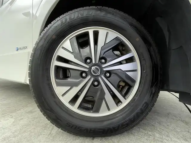 日産 セレナ e－パワー ハイウェイスター V 群馬県 2020(令2)年 5.5万km ブリリアントホワイトパール 雹害　純正１０インチナビ　プロパイロット　ブラインドスポットモニター　レーンキープアシスト　エマージェンシーブレーキ　アラウンドビューモニター　デジタルインナーミラー　ステアリングヒーター　ＥＴＣ