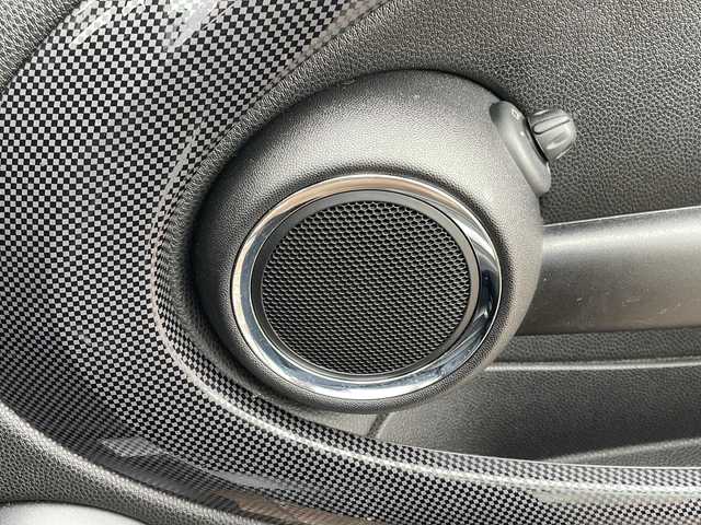 ＭＩＮＩ ミニ クーパー S 秋田県 2013(平25)年 11.2万km ペッパー・ホワイト 社外ポータブルナビ/パドルシフト/ETC/純正CDオーディオ/AUX/フォグランプ/リアフォグ/電動格納ミラー/サマータイヤ純正アルミ組積み込み