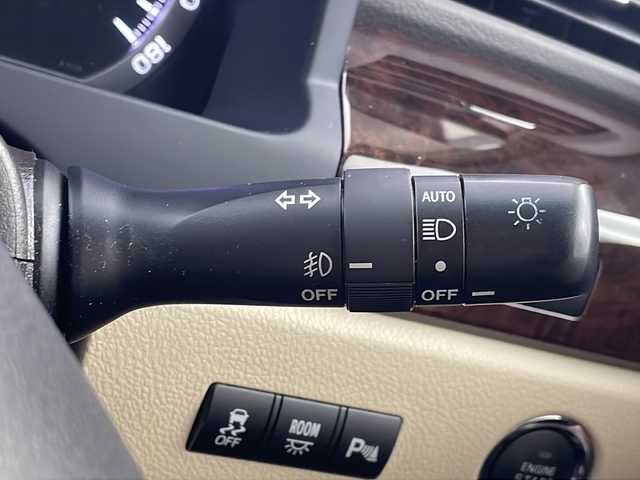 トヨタ アルファード 240X 岐阜県 2014(平26)年 5.9万km ホワイトパールクリスタルシャイン サンルーフ/ALPINE9インチナビ/　(AM/FM/CD/DVD/Bluetooth/フルセグTV)/両側パワースライドドア/ドライブレコーダー/GPSレーダー/ETC/コーナーセンサー/HIDヘッドライト/純正アルミホイール/純正フロアマット/スマートキー/スペアキー/取説、保証書