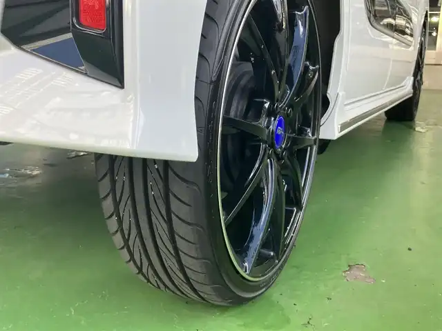 ダイハツ タント カスタム RS 神奈川県 2023(令5)年 4.6万km ブラックマイカメタリック/シャイニングホワイトパール ターボ/スマートアシスト/・衝突回避支援ブレーキ/・衝突警報機能/・ブレーキ制御付誤発進抑制機能/・車線逸脱警報機能/・車線逸脱抑制制御機能/・路側逸脱警報機能/・ふらつき機能/・先行車発進お知らせ機能/・標識認識機能/・アダプティブドライビングビーム/・コーナーセンサー/パノラマモニター/両側パワースライドドア/純正メモリーナビ/・フルセグTV/・CD/DVD再生/・BT接続/ETC/電動パーキング/・オートブレーキホールド/ハーフレザーシート/・前席シートヒーター/・後席用シートバックテーブル/レザーステアリング/・ステアリモコン/後席ロールアップサンシェード/ISOFIX/アイドリングストップ/プッシュスタート/スマートキー×2個/社外17インチアルミホイール/LEDヘッドライト/LEDフォグランプ/純正ドアバイザー/純正フロアマット/車両保証書/車両取説/ナビ取説/純正アルミホイール/スタッドレス付き車載