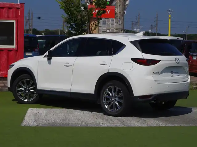 マツダ ＣＸ－５ XD エクスクルーシブモード 千葉県 2020(令2)年 4.1万km スノーフレイクホワイトパールマイカ 225/55R19/スマートシティブレーキサポート/ブラインドスポットモニタリング/レーンキープ・アシスト・システム/アクティブ・ドライビング・ディスプレイ/i-stop/レーダークルーズコントロール/ブラックレザーシート/前席パワーシート/エアシート/シートヒーター/BOSEサウンド/純正SDナビ/地デジTV/【DVD/CD再生機能　Bluetooth接続】/360°ビュー・モニター/ドライブレコーダー（前後撮影）【ZDR-015】/革巻きステアリング/ステアリングヒーター/ステアリングスイッチ/ETC/LEDヘッドライト/LEDフォグライト/ウインカーミラー/コーナーセンサー/純正19インチアルミホイル/サイド/カーテンエアバッグ/アドバンストキーレスエントリー
