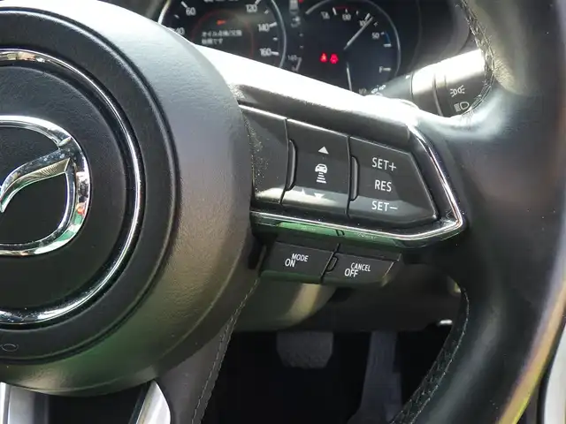 マツダ ＣＸ－５ XD エクスクルーシブモード 千葉県 2020(令2)年 4.1万km スノーフレイクホワイトパールマイカ 225/55R19/スマートシティブレーキサポート/ブラインドスポットモニタリング/レーンキープ・アシスト・システム/アクティブ・ドライビング・ディスプレイ/i-stop/レーダークルーズコントロール/ブラックレザーシート/前席パワーシート/エアシート/シートヒーター/BOSEサウンド/純正SDナビ/地デジTV/【DVD/CD再生機能　Bluetooth接続】/360°ビュー・モニター/ドライブレコーダー（前後撮影）【ZDR-015】/革巻きステアリング/ステアリングヒーター/ステアリングスイッチ/ETC/LEDヘッドライト/LEDフォグライト/ウインカーミラー/コーナーセンサー/純正19インチアルミホイル/サイド/カーテンエアバッグ/アドバンストキーレスエントリー