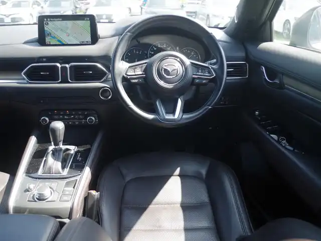 マツダ ＣＸ－５ XD エクスクルーシブモード 千葉県 2020(令2)年 4.1万km スノーフレイクホワイトパールマイカ 225/55R19/スマートシティブレーキサポート/ブラインドスポットモニタリング/レーンキープ・アシスト・システム/アクティブ・ドライビング・ディスプレイ/i-stop/レーダークルーズコントロール/ブラックレザーシート/前席パワーシート/エアシート/シートヒーター/BOSEサウンド/純正SDナビ/地デジTV/【DVD/CD再生機能　Bluetooth接続】/360°ビュー・モニター/ドライブレコーダー（前後撮影）【ZDR-015】/革巻きステアリング/ステアリングヒーター/ステアリングスイッチ/ETC/LEDヘッドライト/LEDフォグライト/ウインカーミラー/コーナーセンサー/純正19インチアルミホイル/サイド/カーテンエアバッグ/アドバンストキーレスエントリー