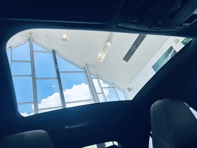 メルセデス・ベンツ ＣＬＡ１８０ AMG スタイル 大阪府 2018(平30)年 2.2万km ポーラホワイト AMGプレミアムP/レーダーセーフティP/サンルーフ/ハーマンカードン/ハーフレザー/メモリ付きパワーシート/シートヒーター/純正ナビ/TV/バックカメラ/applecarplay/ACC/ブラインドスポット/純正18インチAW/LEDヘッドライト/クリアランスソナー