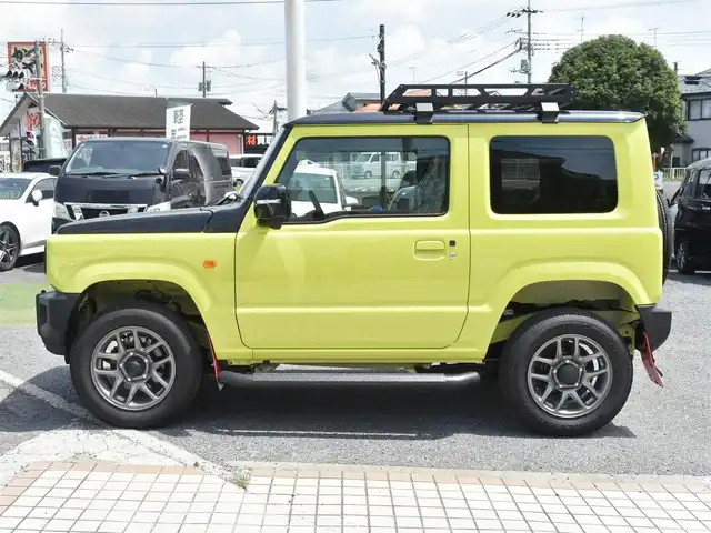 スズキ ジムニー XC 神奈川県 2023(令5)年 0.1千km キネティックイエロー/ブラックトップ2トーン ルーフキャリア/リアラダー/サイドガード/社外ナビ/フルセグテレビ/Bluetooth/クルーズコントロール/プッシュスタート/スマートキー/シートヒーター/保証書/取説/スペアスマートキー