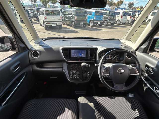 日産 デイズ ルークス ハイウェイスターX 和歌山県 2019(令1)年 8.4万km ブラック 社外7インチナビ/フルセグTV/Bluetooth/全周囲カメラ/ETC/ドライブレコーダー/衝突軽減カメラ/車線逸脱防止機能/コーナーセンサー/片側パワースライドドア/革巻きステアリング/ステアリングスイッチ/オートライト/オートハイビーム/フォグランプ/アイドリングストップ/純正14インチAW/プッシュスタート/スマートキー/スペアキー