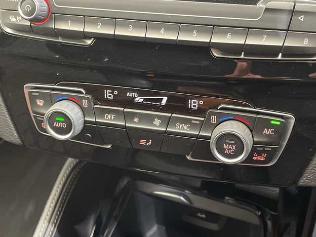 ＢＭＷ Ｘ１ xDrive 18d xライン 愛媛県 2022(令4)年 5.9万km アルピンホワイトⅢ 純正ナビ/Bluetooth/フルセグ/USB/バックカメラ/レーダークルーズコントロール/衝突被害軽減ブレーキ/レーンキープアシスト/前後コーナーセンサー/LEDヘッドライト/オートライト/ドライブレコーダー/ETC/電動リアゲート/ハーフレザー/パワーシート/ルーフレール/純正18インチアルミ/純正フロアマット