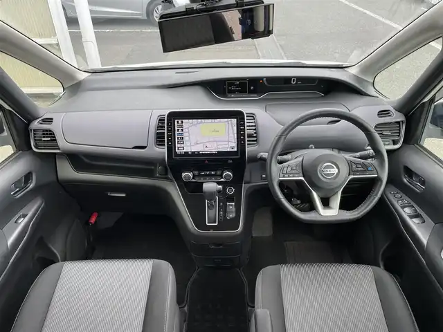 日産 セレナ ハイウェイスター V 東京都 2020(令2)年 4.9万km ブリリアントホワイトパール アラウンドビューモニター　/純正１０インチナビ　/・Ｂｌｕｅｔｏｏｔｈ　/・フルセグ　/・Ｂｌｕ－ｒａｙ　/プロパイロット　/ブラインドスポットモニター　/エマージェンシーブレーキ　/ＬＥＤヘッドライト