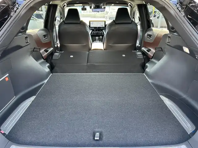 トヨタ ハリアー ハイブリッド Z 愛媛県 2024(令6)年 5.1万km ブラック 登録時走行距離：51051km/メーカーOP純正ナビ/AM/FM/BT/フルセグTV/Bluetooth/HDMI/JBL/ETC2.0/全周囲カメラ/前後ドラレコ/追従クルコン/エンジンスタートボタン/レーンキープアシスト/衝突軽減システム/横滑り防止装置/LEDヘッドライト/オートライト/オートハイビーム/ハーフレザーシート/電動リアゲート/スマートキー/純正アルミホイール/コーナーセンサー