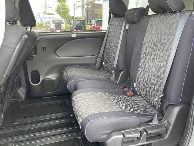 日産 セレナ ハイウェイスター Vセレクション 徳島県 2018(平30)年 5.6万km ブリリアントホワイトパール アルパイン11インチナビ【EX11Z】/ALPINEフリップダウンモニター/アラウンドビューモニター/両側パワースライドドア/デジタルインナーミラー/プロパイロット/クリアランスソナー/オートブレーキホールド/ETC2.0/ドライブレコーダー/純正AW/純正フロアマット/ドアバイザー/プッシュスタート/スマートキー