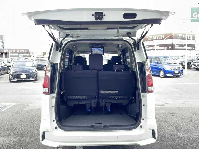 日産 セレナ ハイウェイスター Vセレクション 徳島県 2018(平30)年 5.6万km ブリリアントホワイトパール アルパイン11インチナビ【EX11Z】/ALPINEフリップダウンモニター/アラウンドビューモニター/両側パワースライドドア/デジタルインナーミラー/プロパイロット/クリアランスソナー/オートブレーキホールド/ETC2.0/ドライブレコーダー/純正AW/純正フロアマット/ドアバイザー/プッシュスタート/スマートキー