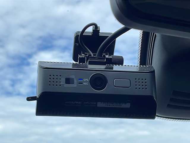 日産 セレナ ハイウェイスター Vセレクション 徳島県 2018(平30)年 5.6万km ブリリアントホワイトパール アルパイン11インチナビ【EX11Z】/ALPINEフリップダウンモニター/アラウンドビューモニター/両側パワースライドドア/デジタルインナーミラー/プロパイロット/クリアランスソナー/オートブレーキホールド/ETC2.0/ドライブレコーダー/純正AW/純正フロアマット/ドアバイザー/プッシュスタート/スマートキー