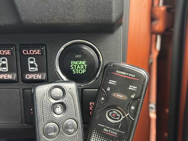 ダイハツ ウェイク G 福島県 2015(平27)年 11.6万km パールホワイトⅢ/トニコオレンジメタリック 2トーン /４ＷＤ//両側電動スライドア//社外メモリーナビ/(CD/DVD/Bluetooth/フルセグ/USB/ＨＤＭI)//バックカメラ//運転席シートヒーター//エコアイドル//社外ドライブレコーダー//プッシュスタート//スマートキー//スタアリングスイッチ//LEDヘッドライト//ハロゲンフォグ//社外エンジンスターター//社外アルミ付きスタッドレスタイヤ積込