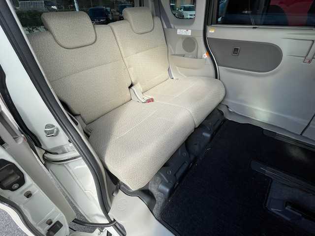 ダイハツ タント G 静岡県 2015(平27)年 5万km パールホワイトⅢ 片側パワースライドドア/ETC/アイドリングストップ/純正フロアマット/純正14インチアルミホイール/オートエアコン/プッシュスタート/ドアバイザー/取説説明書・記録簿・保証書/スマートキー/スペアキー/パワーウィンドウ