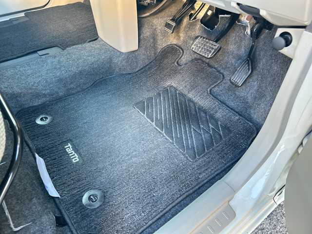 ダイハツ タント G 埼玉県 2015(平27)年 5万km パールホワイトⅢ (株)IDOMが運営する【じしゃロン熊谷店】の自社ローン対象車両になります。こちらは現金ご利用時の価格です。自社ローンご希望の方は別途その旨お申付け下さい。/KENWOOD製社外オーディオ　U393/　CD/USB/AUX/両側パワースライドドア/ETC/アイドリングストップ/純正フロアマット/純正14インチアルミホイール/プッシュスタート/スマートキー