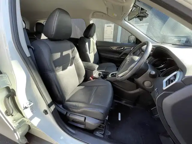 日産 エクストレイル 20X エマージェンシーブレーキ 滋賀県 2015(平27)年 3.8万km ブリリアントホワイトパール オーディオ/シートヒーター/コーナーセンサー/合皮シート/ドライブレコーダー/プッシュスタート/スマートキー/純正アルミホイール