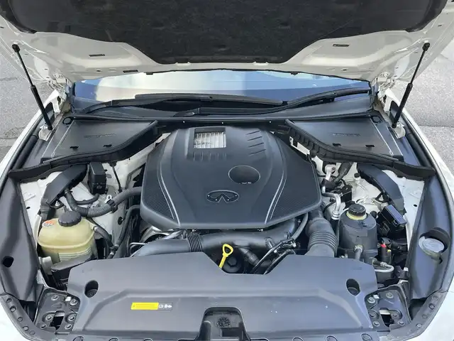 日産 スカイライン 200GT－t タイプP 群馬県 2014(平26)年 5.9万km クリスタルホワイトパール 安全装備/・衝突軽減ブレーキ/・オートライト/・レーンキープアシスト/・クリアランスソナー/・アラウンドビューモニター/・クルーズコントロール/・ブラインドスポット/・横滑り防止/メーカー純正ナビ/・AM/FM/フルセグTV/・Bluetooth/USB/MSV/LEDヘッドライト/LEDフォグランプ/前席シートヒーター/シートメモリー/前席パワーシート/ETC/純正フロアマット/スマートキー/プッシュスタート