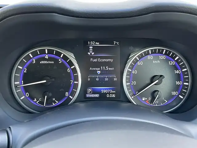 日産 スカイライン 200GT－t タイプP 群馬県 2014(平26)年 5.9万km クリスタルホワイトパール 安全装備/・衝突軽減ブレーキ/・オートライト/・レーンキープアシスト/・クリアランスソナー/・アラウンドビューモニター/・クルーズコントロール/・ブラインドスポット/・横滑り防止/メーカー純正ナビ/・AM/FM/フルセグTV/・Bluetooth/USB/MSV/LEDヘッドライト/LEDフォグランプ/前席シートヒーター/シートメモリー/前席パワーシート/ETC/純正フロアマット/スマートキー/プッシュスタート