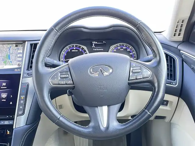 日産 スカイライン 200GT－t タイプP 群馬県 2014(平26)年 5.9万km クリスタルホワイトパール 安全装備/・衝突軽減ブレーキ/・オートライト/・レーンキープアシスト/・クリアランスソナー/・アラウンドビューモニター/・クルーズコントロール/・ブラインドスポット/・横滑り防止/メーカー純正ナビ/・AM/FM/フルセグTV/・Bluetooth/USB/MSV/LEDヘッドライト/LEDフォグランプ/前席シートヒーター/シートメモリー/前席パワーシート/ETC/純正フロアマット/スマートキー/プッシュスタート