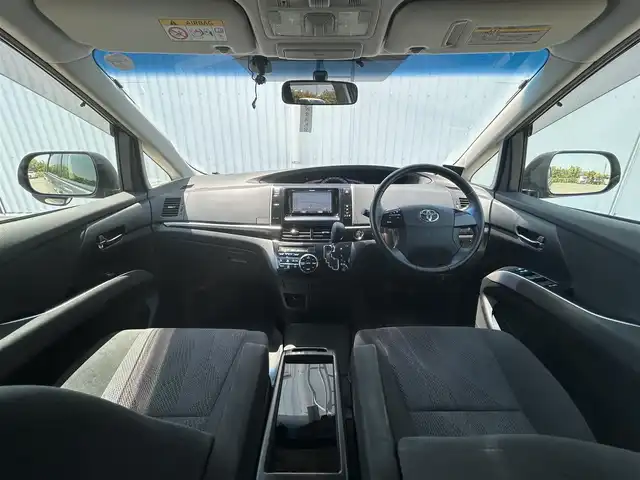 トヨタ エスティマ アエラス 愛媛県 2016(平28)年 5.2万km グレー 社外ナビ/フルセグTV/両側スライドドア/ETC/フォグランプ/ISOFIXシート対応/ウォークスルー/Bカメラ/クルーズコントロール/オートライト/社外フロアマット/純正１８AW/Bluetooth/スマートキー/プッシュスタート/スペアキー/横滑り防止装置/DVD再生可能