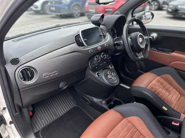 アバルト ５９５ コンペティツィオーネ 滋賀県 2019(令1)年 1.9万km 白 OP茶黒サベルトシート/ブレンボブレーキキャリパー/KONIショックアブソーバー/レコードモンツァ/ドライブレコーダー/ディスプレイオーディオ／ＢＴ／ＵＳＢ/純正AW１７/パドルシフト/ETC
