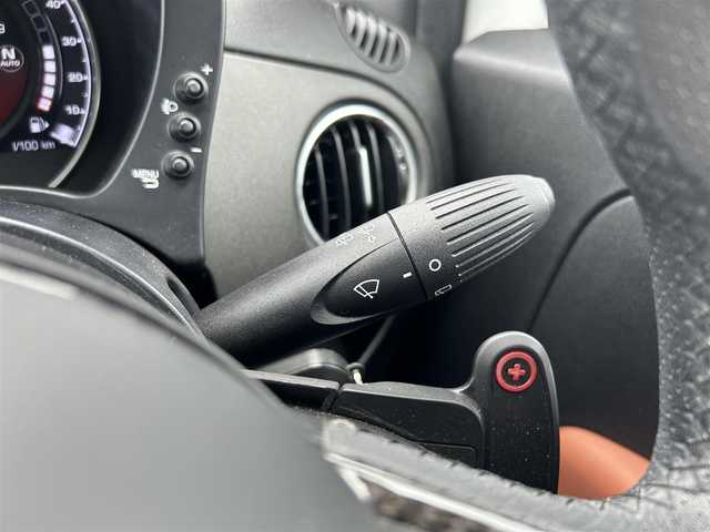 アバルト ５９５ コンペティツィオーネ 滋賀県 2019(令1)年 1.9万km 白 OP茶黒サベルトシート/ブレンボブレーキキャリパー/KONIショックアブソーバー/レコードモンツァ/ドライブレコーダー/ディスプレイオーディオ／ＢＴ／ＵＳＢ/純正AW１７/パドルシフト/ETC