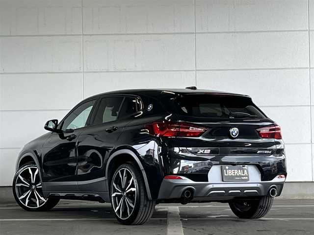 ＢＭＷ Ｘ２ xDrive 20d MスポーツX 山形県 2023(令5)年 2.3万km サファイアブラックP ワンオーナー/4WD/インテリジェントセーフティ/・衝突警告/歩行者警告/車線逸脱警告/ヘッドアップディスプレイ/純正ナビ/・Bluetooth/USB/バックカメラ/パークディスタンスコントロール/走行モード/ブラウンレザーシート/シートヒーターD/N席/パドルシフト/アダプティブクルーズコントロール/レーンディパーチャーウォーニング/純正LEDオートライト/ワイヤレスチャージング/ヒルディセントコントロール/オプション20インチAW/パワーバックドア/フットオープナー