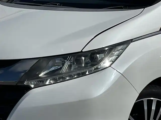 ホンダ オデッセイ アブソルート EX 佐賀県 2015(平27)年 9.6万km ホワイトオーキッドパール （株)IDOMが運営する【じしゃロン佐賀店】の自社ローン専用車両になります。/こちらは現金またはオートローンご利用時の価格です。自社ローンご希望の方は別途その旨お申付け下さい/禁煙車　/７人乗り　/純正ナビ/ＴＶ/ＢＴオーディオ　/ビルトインＥＴＣ　/バックカメラ　/両側電動スライドドア