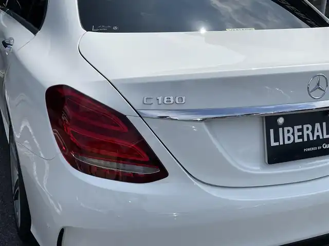 メルセデス・ベンツ Ｃ１８０ ローレウスエディション 静岡県 2018(平30)年 3.6万km ポーラホワイト レーダーセーフティ パッケージ/ブラックレザーシート （合皮）/シートヒーター /運転席メモリーパワーシート/CommandHDDナビフルセグTV Bluetooth/バックカメラ/AMGスタイリング/キーレスゴー /DSRCETC/ドライブレコーダー