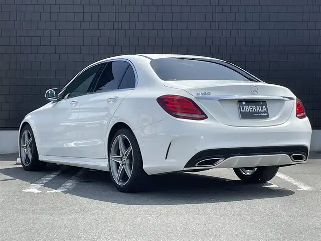 メルセデス・ベンツ Ｃ１８０ ローレウスエディション 静岡県 2018(平30)年 3.6万km ポーラホワイト レーダーセーフティ パッケージ/ブラックレザーシート （合皮）/シートヒーター /運転席メモリーパワーシート/CommandHDDナビフルセグTV Bluetooth/バックカメラ/AMGスタイリング/キーレスゴー /DSRCETC/ドライブレコーダー