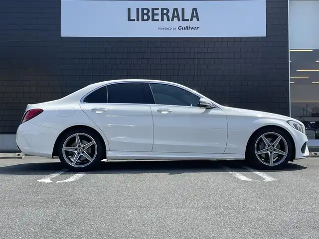 メルセデス・ベンツ Ｃ１８０ ローレウスエディション 静岡県 2018(平30)年 3.6万km ポーラホワイト レーダーセーフティ パッケージ/ブラックレザーシート （合皮）/シートヒーター /運転席メモリーパワーシート/CommandHDDナビフルセグTV Bluetooth/バックカメラ/AMGスタイリング/キーレスゴー /DSRCETC/ドライブレコーダー