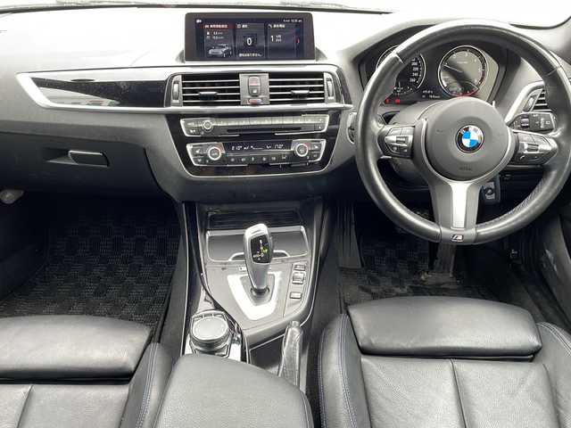 ＢＭＷ １１８ｄ Mスポーツ エディションシャドー 静岡県 2019(令1)年 4.1万km アルピンホワイトⅢ 純正ナビ/CD/DVD//バックカメラ/レザーシート/シートヒーター/純正18インチAW/ドライブレコーダー/ミラー一体型ETC/スマートキー/パワーシート