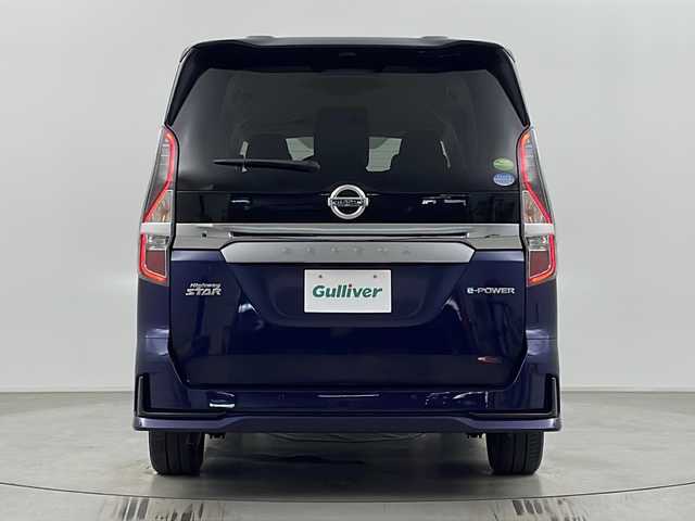日産 セレナ e－パワー ハイウェイスター V 埼玉県 2020(令2)年 5.9万km アズライトブルー インテリジェントミラー/革巻きステアリング/プロパイロット/フォグランプ/ウィンカーミラー/ドアバイザー/両側パワースライドドア/プッシュスタート/純正フロアマット/コーナーセンサー/全方位カメラ/ＥＴＣ