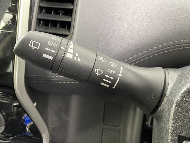 日産 セレナ e－パワー ハイウェイスター V 埼玉県 2020(令2)年 5.9万km アズライトブルー インテリジェントミラー/革巻きステアリング/プロパイロット/フォグランプ/ウィンカーミラー/ドアバイザー/両側パワースライドドア/プッシュスタート/純正フロアマット/コーナーセンサー/全方位カメラ/ＥＴＣ